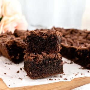 Featured image for cake mix brownies.