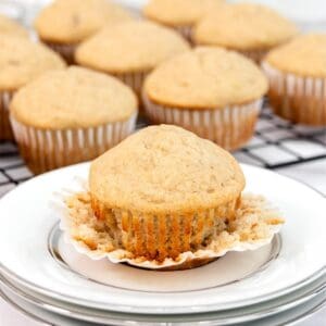Banana muffins featured image.